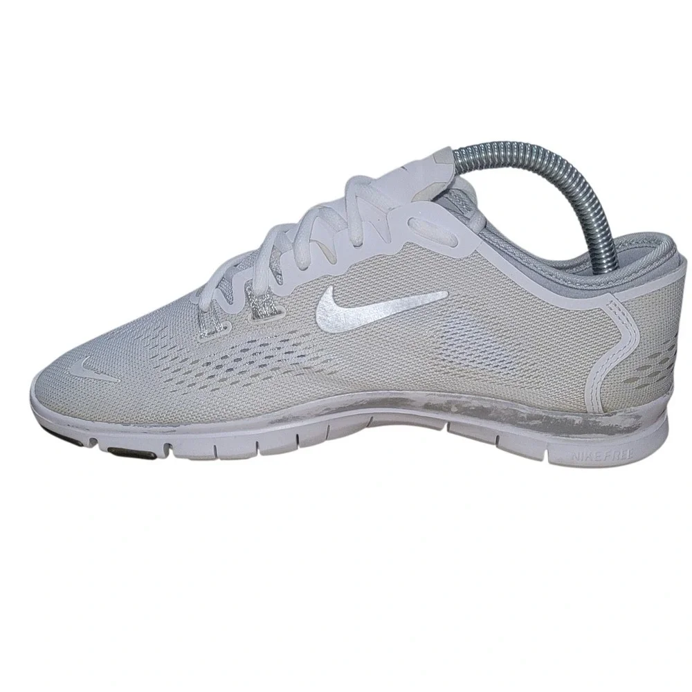 Nike Free TR Fit 4 Womens 7.5 White Silver Training Shoes Sneakers 629496-102